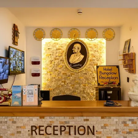 White Country Villages Hotel *