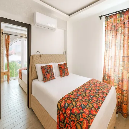 White Country Villages Hotel *